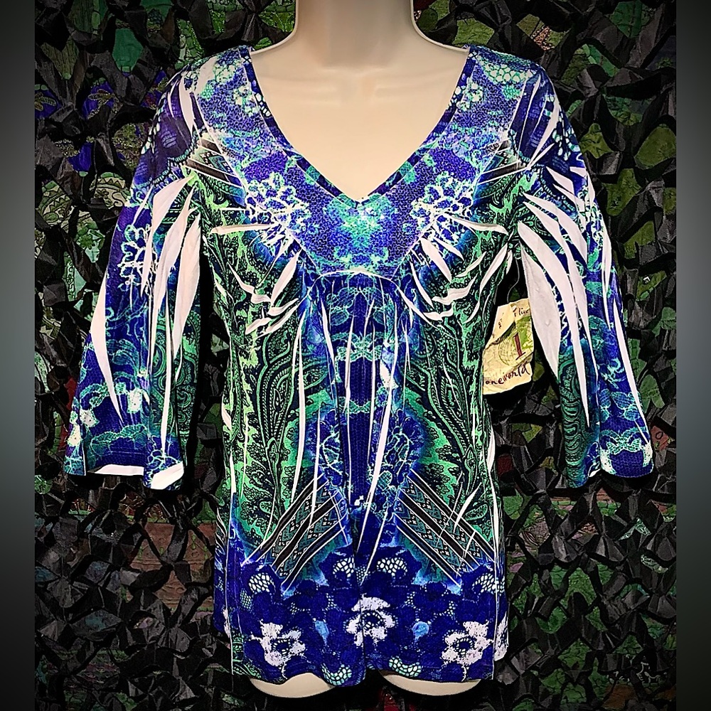 Quantum Hologram Long sleeved Top with sequin collar and folds